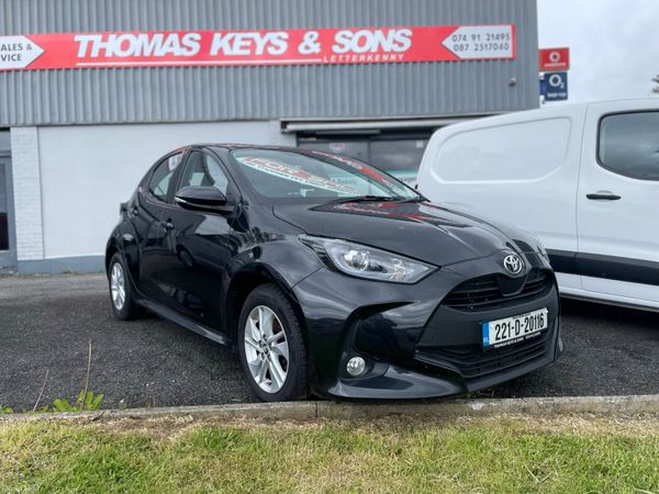 Toyota Yaris Hatchback, Petrol, 2022, Black