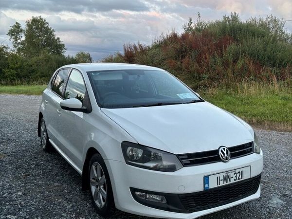 Volkswagen Polo Hatchback, Petrol, 2011, White