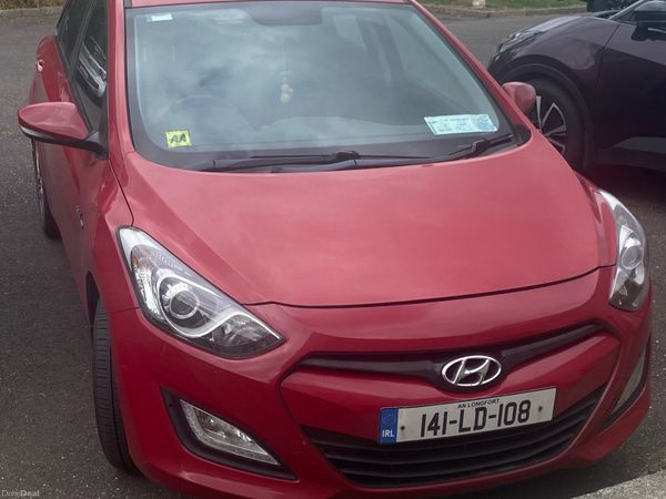 Hyundai i30 Hatchback, Diesel, 2014, Red