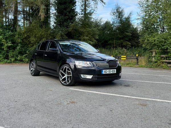 Skoda Octavia Hatchback, Diesel, 2016, Black