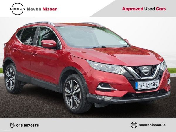 Nissan Qashqai SUV, Diesel, 2017, Red