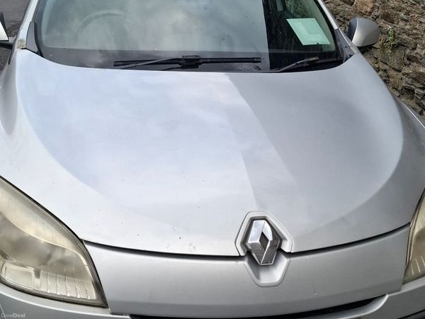 Renault Megane Hatchback, Diesel, 2010, Silver
