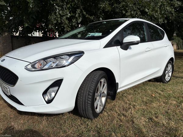 Ford Fiesta Hatchback, Petrol, 2017, White