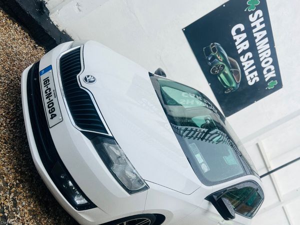 Skoda Rapid Hatchback, Diesel, 2016, White