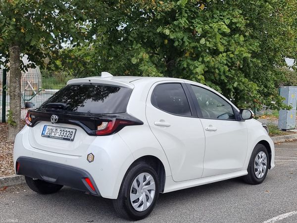Toyota Yaris Hatchback, Petrol, 2020, White
