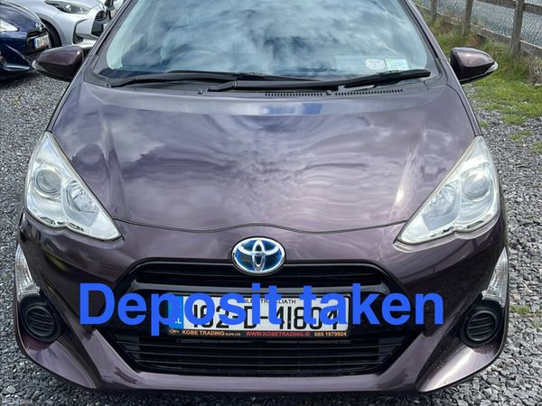 Toyota Aqua Hatchback, Petrol Hybrid, 2016, Purple