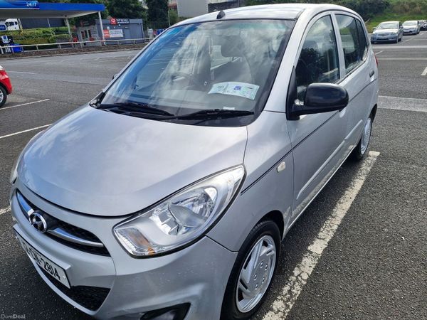 Hyundai i10 Hatchback, Petrol, 2012, Silver