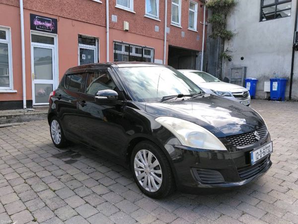 Suzuki Swift Hatchback, Petrol, 2012, Black