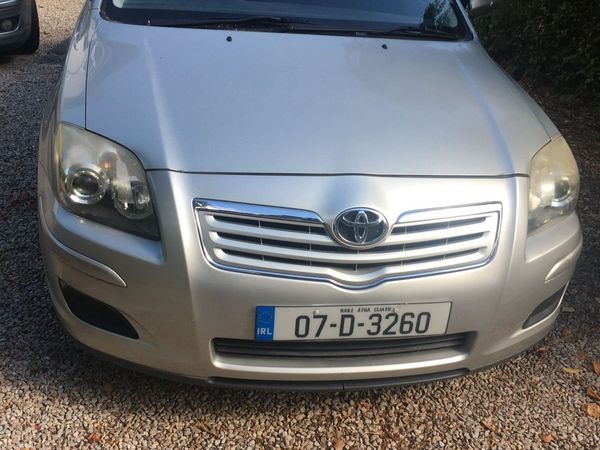 Toyota Avensis Saloon, Petrol, 2007, Silver