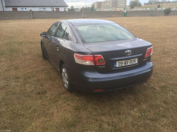 Toyota Avensis Saloon, Petrol, 2009, Blue