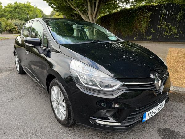 Renault Clio Hatchback, Petrol, 2017, Black