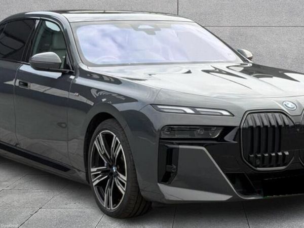 BMW i7 Saloon, Electric, 2024, Grey