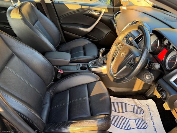 Opel Astra Saloon, Diesel, 2013, Black