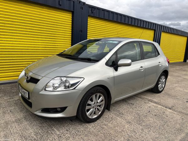 Toyota Auris Hatchback, Petrol, 2008, Silver