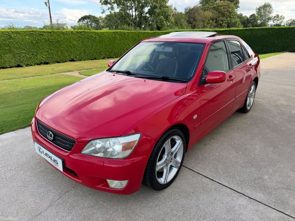 Lexus IS Saloon, Petrol, 2002, Red