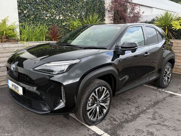 Toyota Yaris Cross SUV, Petrol Hybrid, 2022, Black