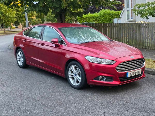 Ford Mondeo Hatchback, Diesel, 2015, Red