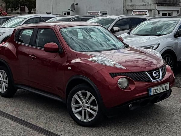 Nissan Juke SUV, Petrol, 2013, Red