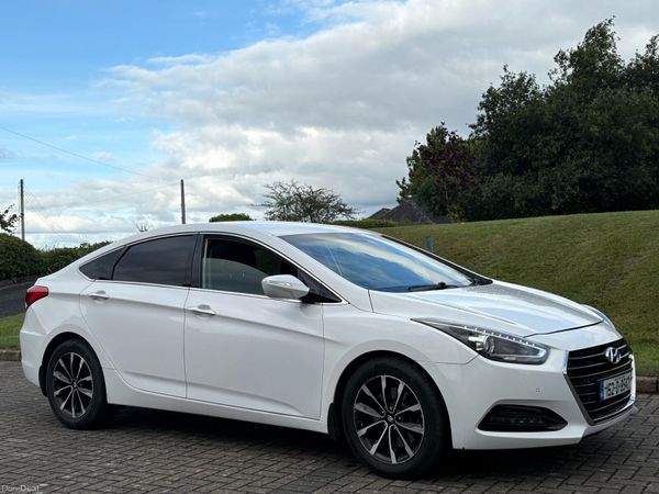 Hyundai i40 Saloon, Diesel, 2015, White