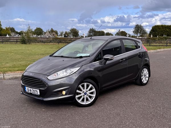 Ford Fiesta Hatchback, Petrol, 2016, Grey