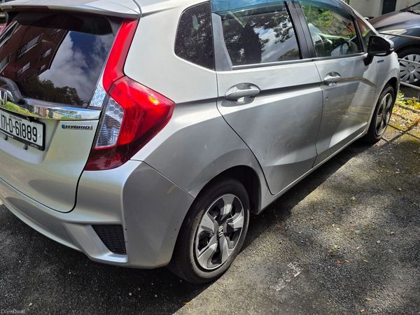 Honda Fit Hatchback, Petrol Hybrid, 2017, Silver