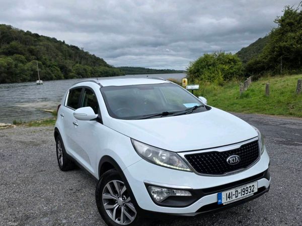 Kia Sportage Hatchback, Diesel, 2014, White