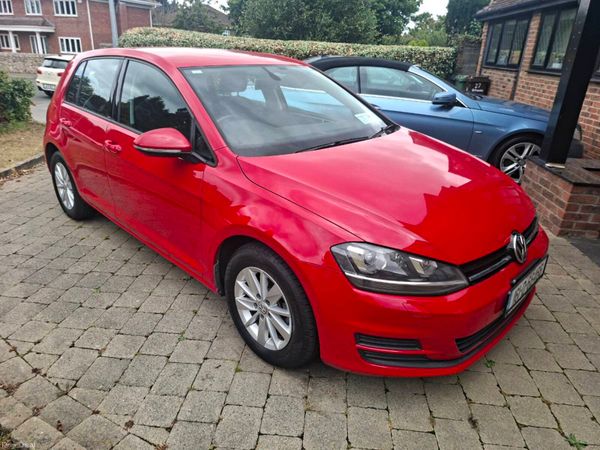 Volkswagen Golf Hatchback, Petrol, 2016, Red