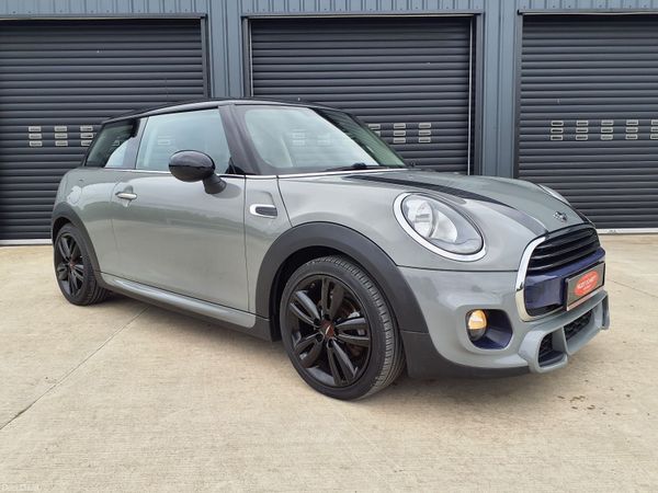 Mini Cooper Hatchback, Petrol, 2017, Grey