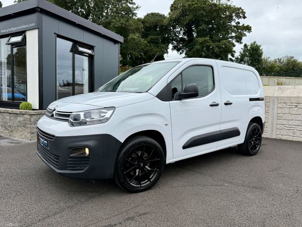 Citroen Berlingo MPV, Diesel, 2023, White