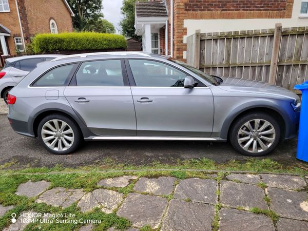Audi A4 Estate, Diesel, 2015, Grey