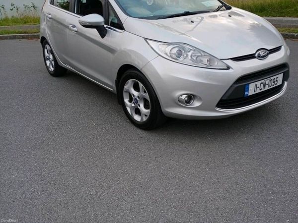 Ford Fiesta Hatchback, Petrol, 2011, Silver