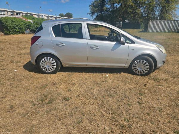 Opel Corsa Hatchback, Petrol, 2011, Silver