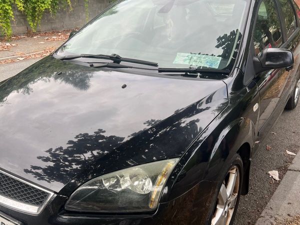 Ford Focus Hatchback, Petrol, 2007, Black