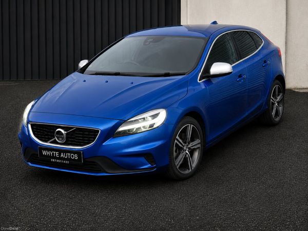 Volvo V40 Hatchback, Diesel, 2017, Blue