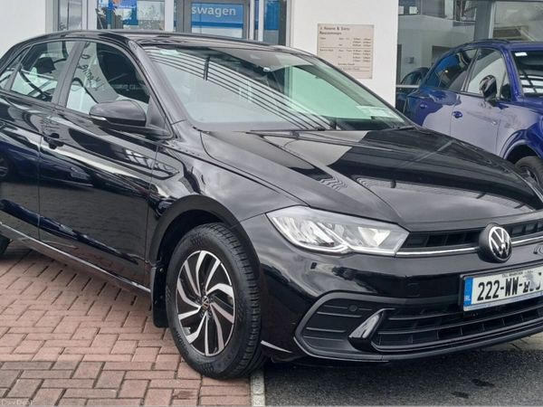 Volkswagen Polo Hatchback, Petrol, 2022, Black