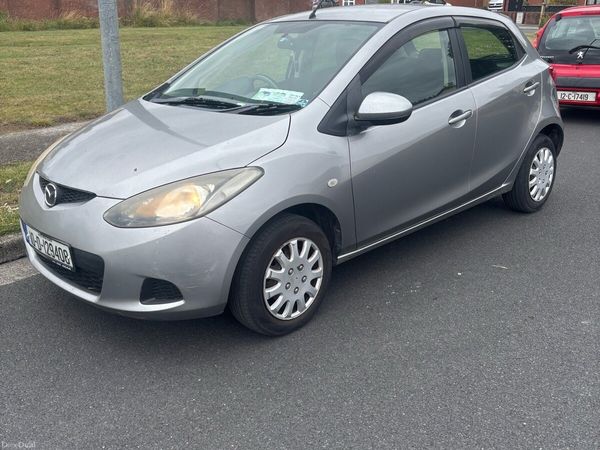 Mazda Demio MPV, Petrol, 2010, Silver