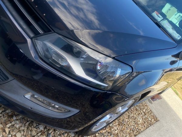 Volkswagen Polo Hatchback, Petrol, 2010, Black