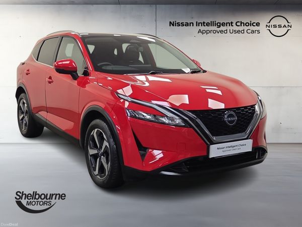 Nissan Qashqai Hatchback, Petrol, 2023, Red