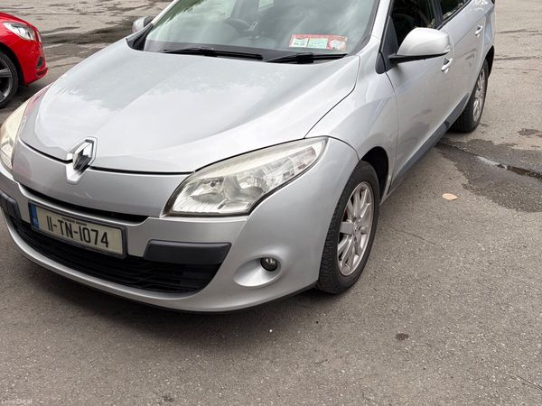 Renault Megane Estate, Diesel, 2011, Silver