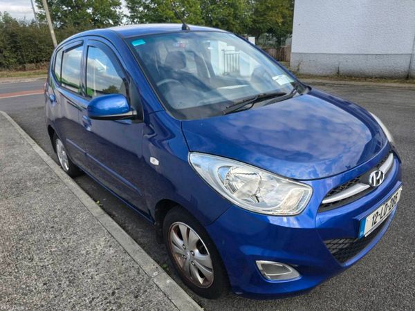 Hyundai i10 Hatchback, Petrol, 2012, Blue