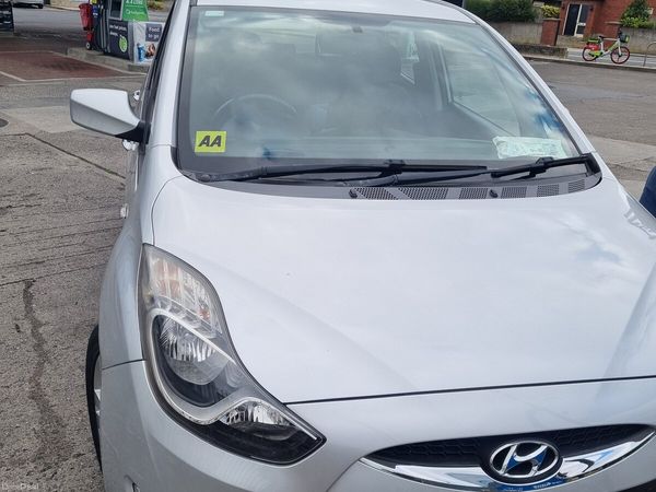 Hyundai ix20 MPV, Petrol, 2015, Silver