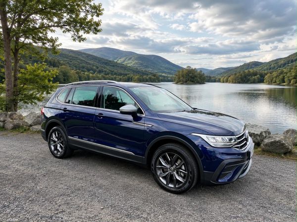 Volkswagen Tiguan SUV, Petrol, 2024, Blue