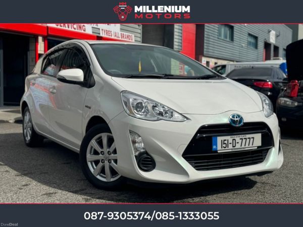 Toyota Aqua Hatchback, Petrol Hybrid, 2015, White