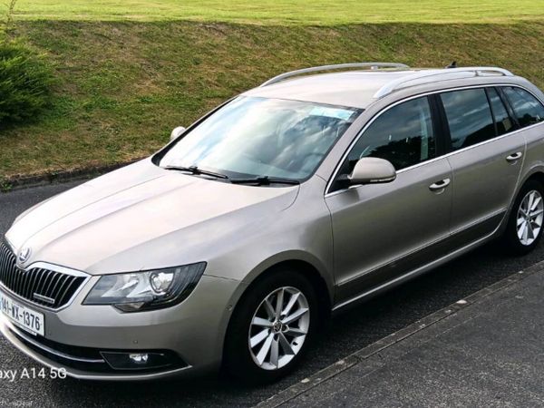 Skoda Superb Estate, Diesel, 2014, Beige