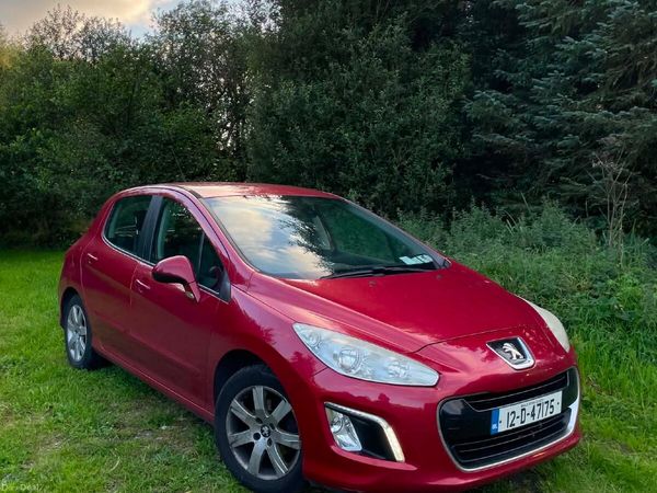 Peugeot 308 Hatchback, Diesel, 2012, Red