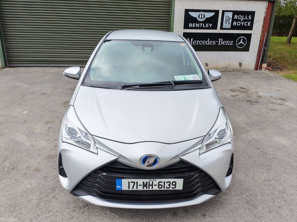 Toyota Vitz Hatchback, Petrol Hybrid, 2017, Silver