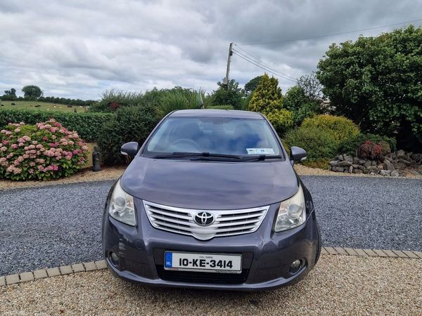 Toyota Avensis Saloon, Diesel, 2010, Grey