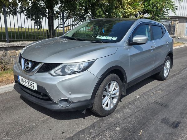 Nissan Qashqai SUV, Diesel, 2014, Silver