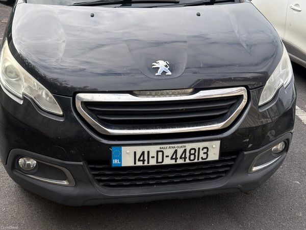 Peugeot 2008 Hatchback, Petrol, 2014, Black