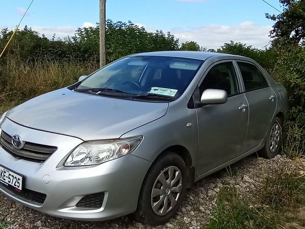 Toyota Corolla Saloon, Petrol, 2008, Silver